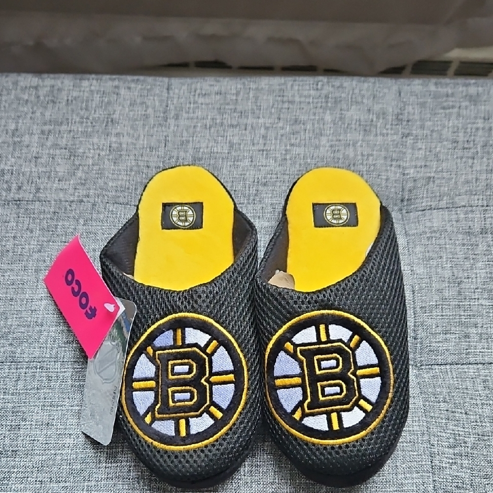 Boston Bruins Kids Slippers - Black and Yellow